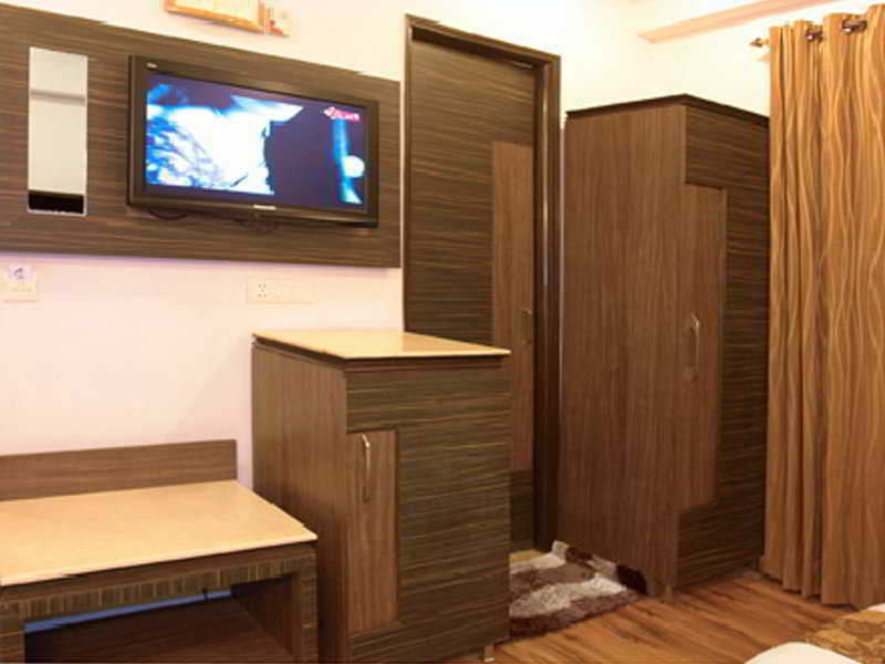 Hotel Sunstar Heights Delhi  Buitenkant foto