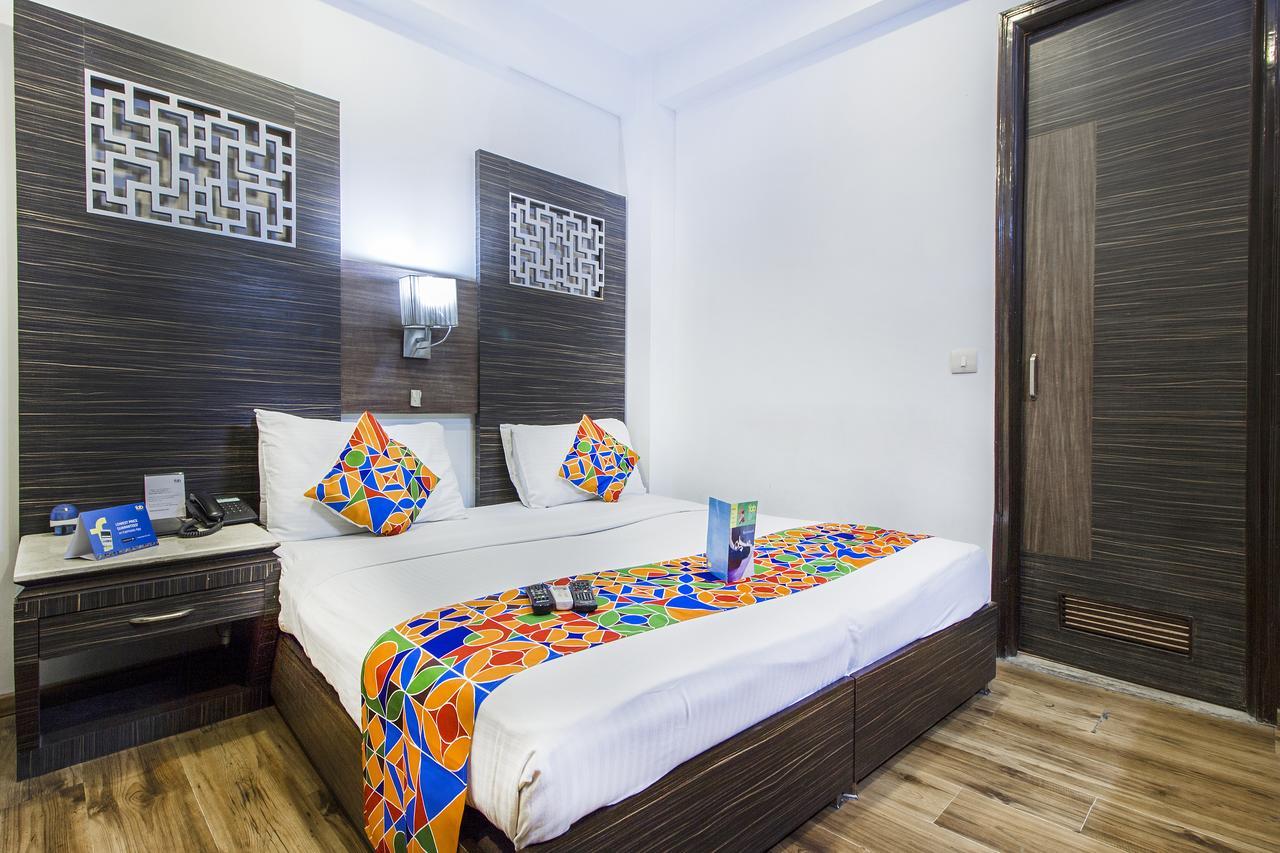 Hotel Sunstar Heights Delhi  Buitenkant foto